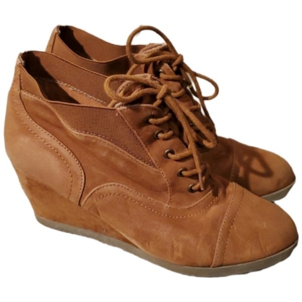 Madden Girl Shoes Booties Size 8.5 Wedge Heels Defender Light Brown Heels